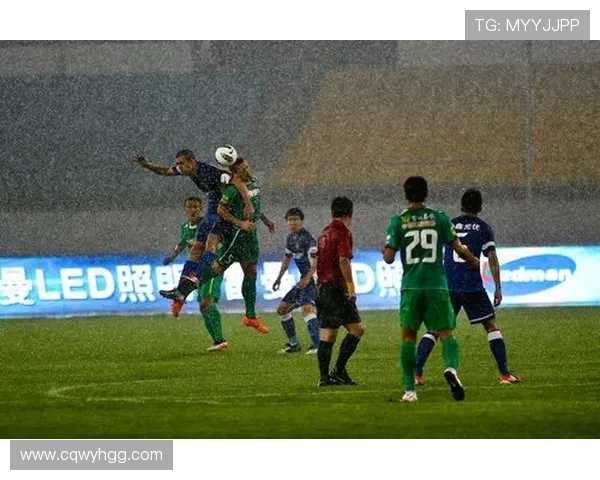 足球明星划船比赛精彩瞬间集锦与图片分享 足球明星划船比赛精彩瞬间集锦与图片分享