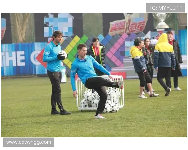 足球明星化身普通学生潜入校园体验真实校园生活的奇妙之旅