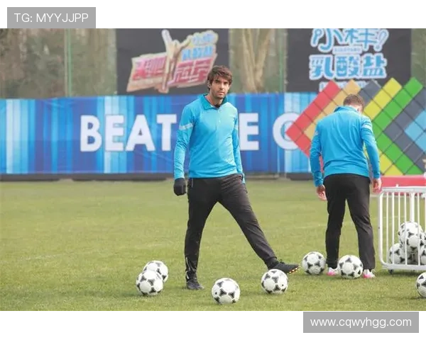 足球明星华丽走红毯瞬间回顾展现风采与魅力的精彩合集